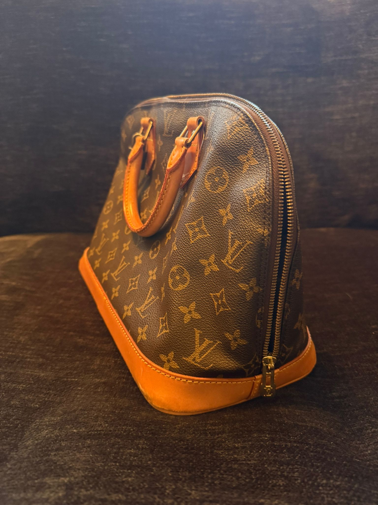 Authentic Preloved Louis Vuitton Alma Handbag – Excellent Condition