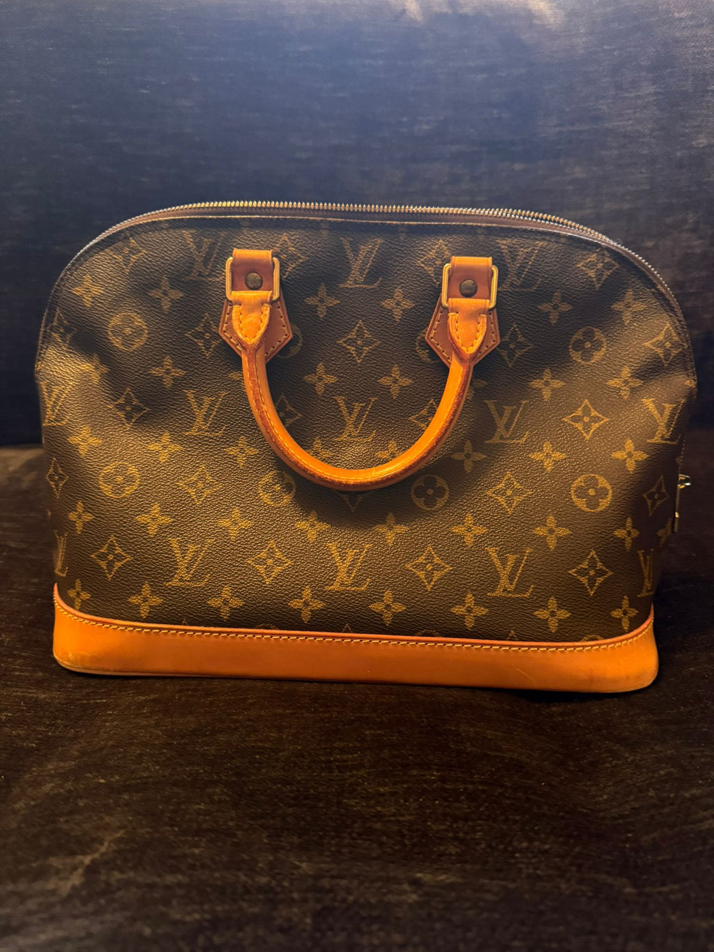 Authentic Preloved Louis Vuitton Alma Handbag – Excellent Condition
