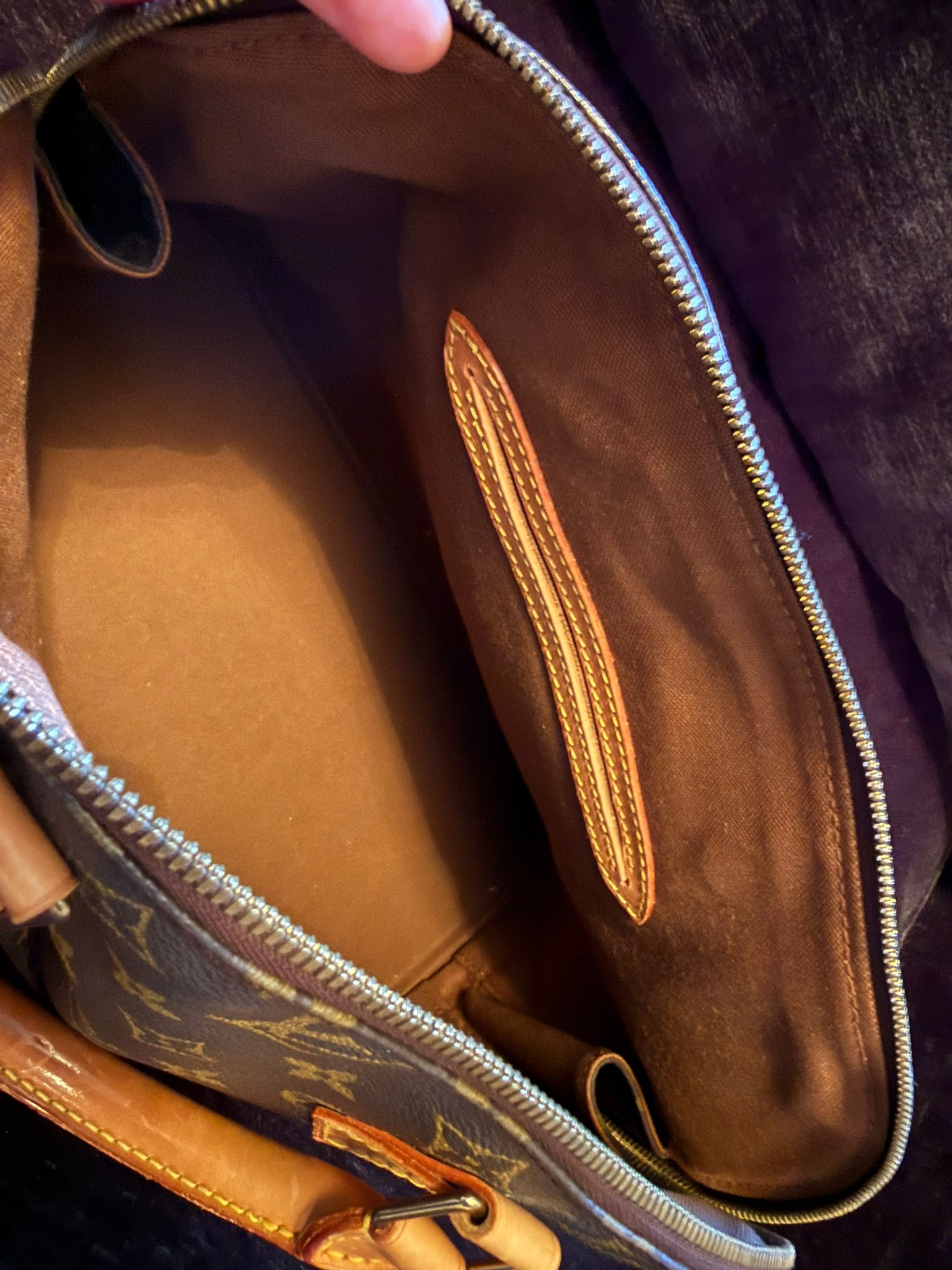 Authentic Preloved Louis Vuitton Alma Handbag – Excellent Condition